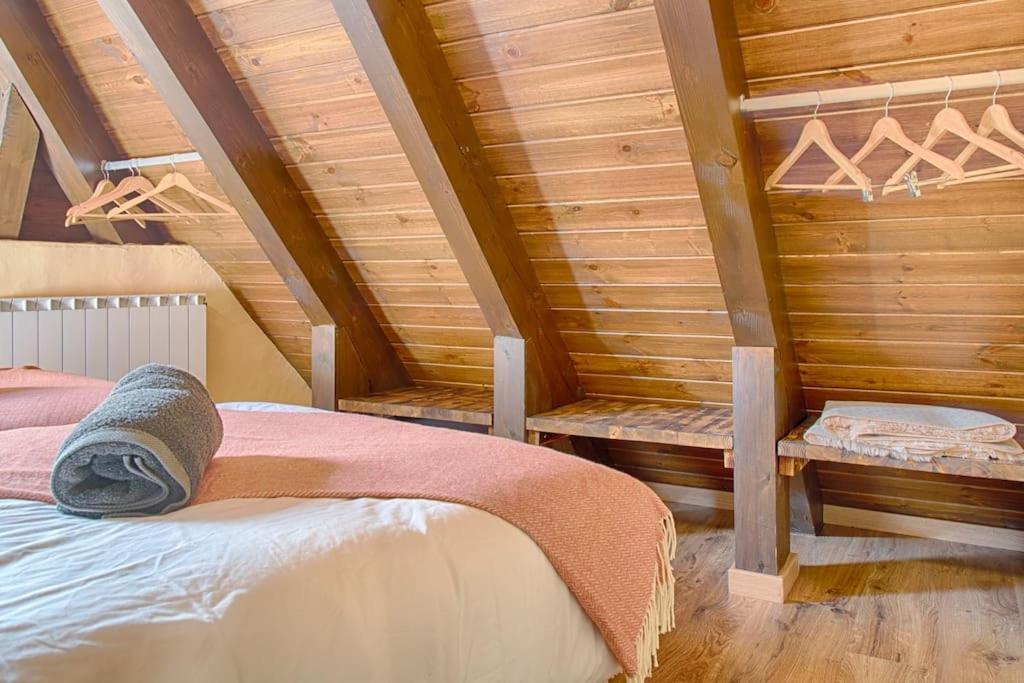 Saplan Real Estate Casa Izadi Lägenhet Bossòst Exteriör bild